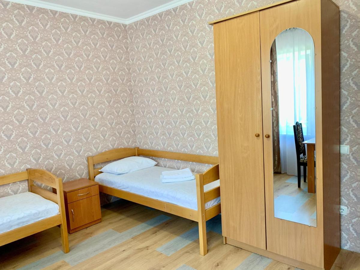 Мини-Гостиница Три Коня Pereyaslav-Khmelʼnytsʼkyy Eksteriør bilde